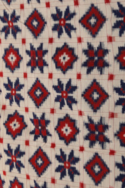 Image of Pochampally Ikat Off-White Saree