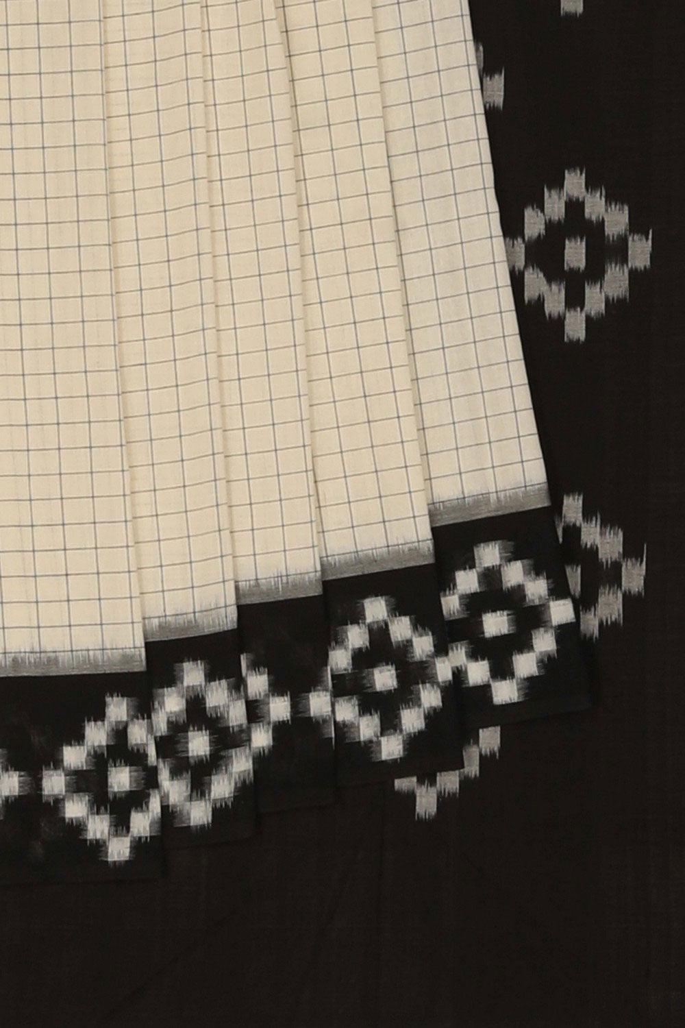 Pochampally Ikat Off-White Saree