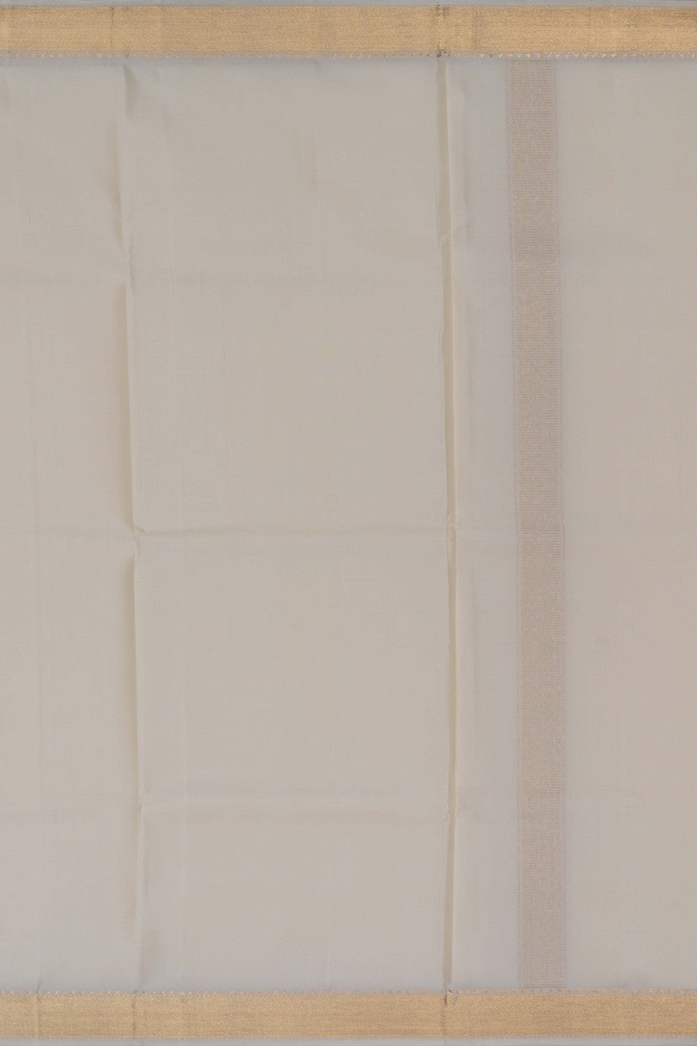 Image of Kanchi Silk White Dhoti With Kanduva (8 X 4)