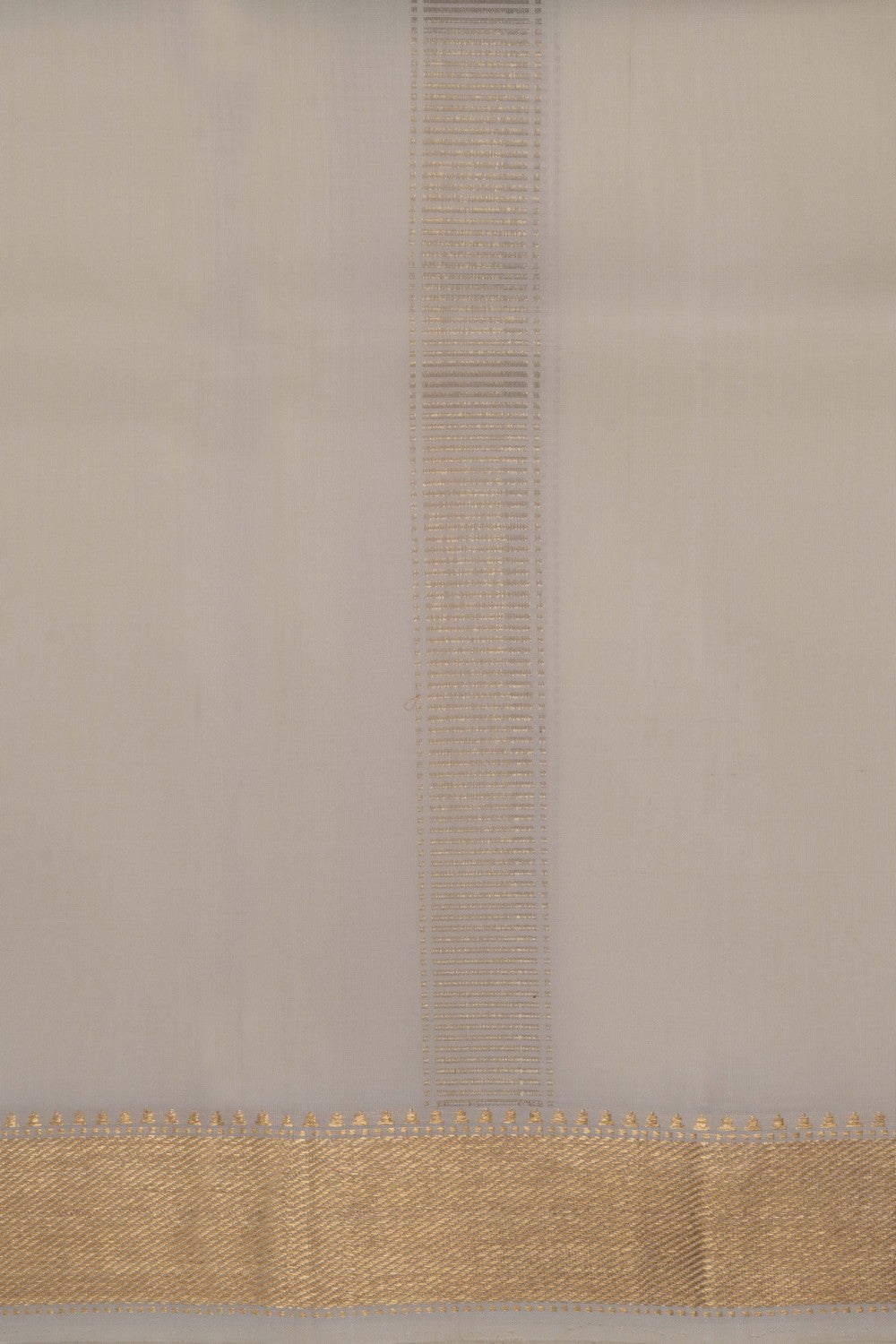 Image of Kanchi Silk White Dhoti With Kanduva (8 X 4)