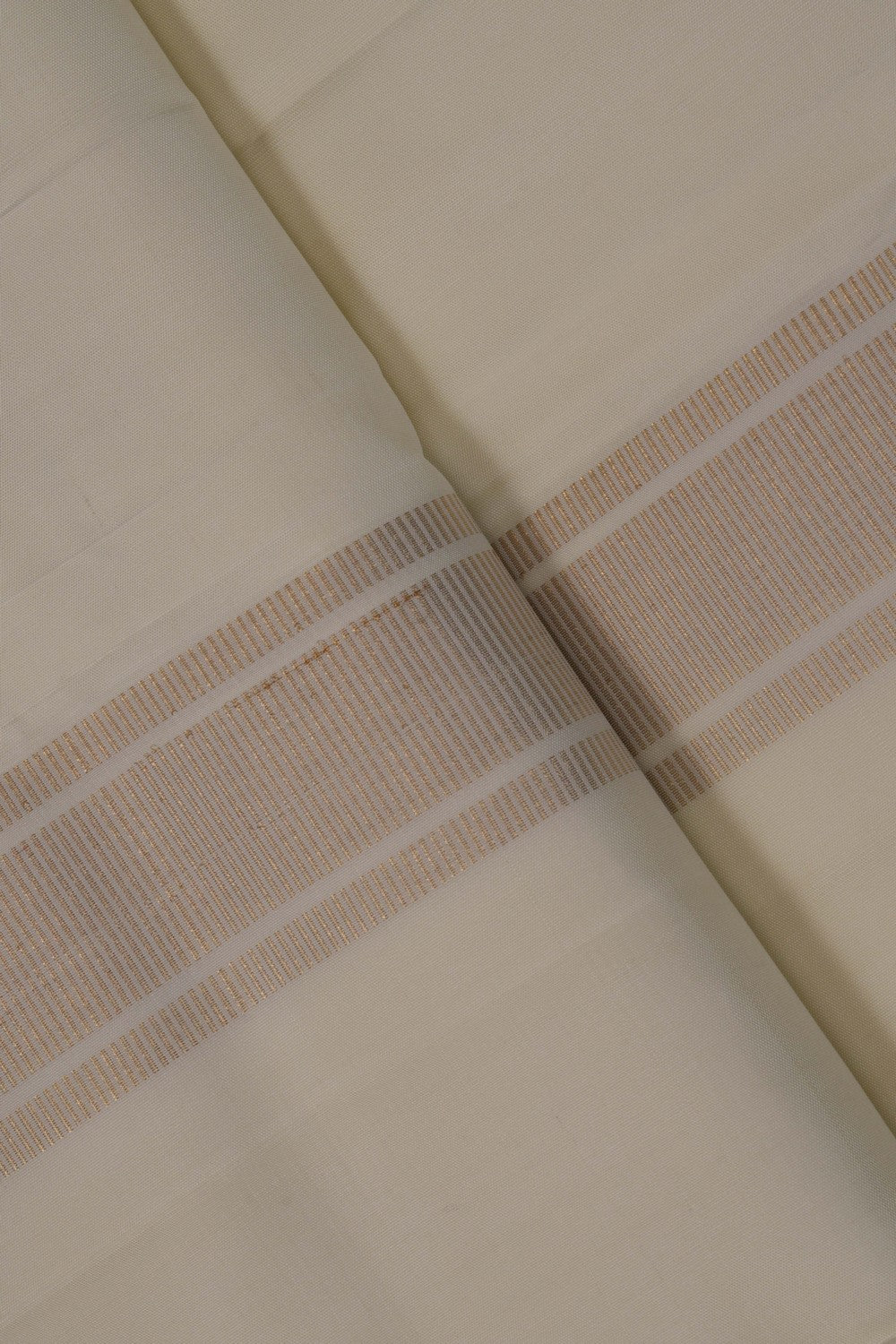 Image of Kanchi Silk Off White Dhoti With Kanduva (8 X 4)