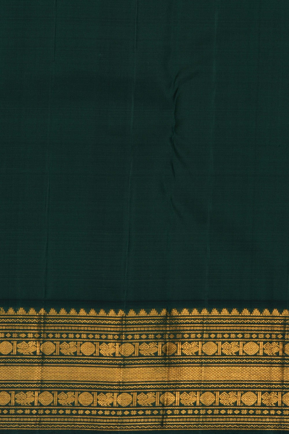 Arani Silk An Ethereal Pearl-White Saree