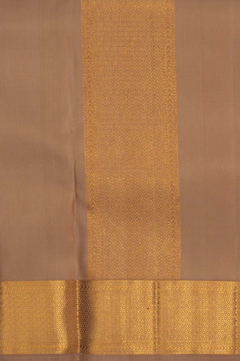 Image of Kanchi Silk Off-White Dhoti With Kanduva (8 X 4)
