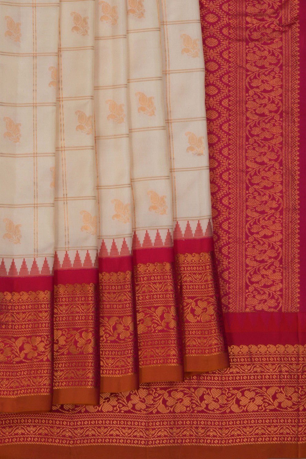 Image of Gadwal Silk Kattam Off White Saree