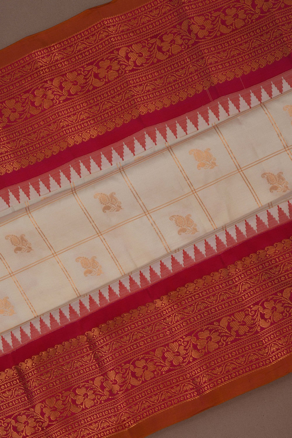 Image of Gadwal Silk Kattam Off White Saree