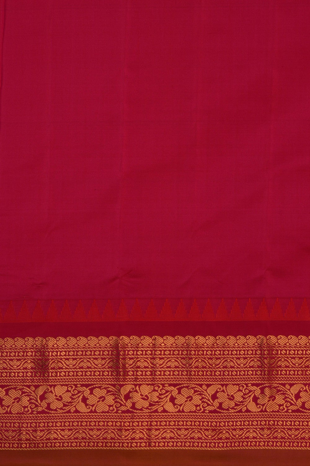 Gadwal Silk Kattam Off White Saree