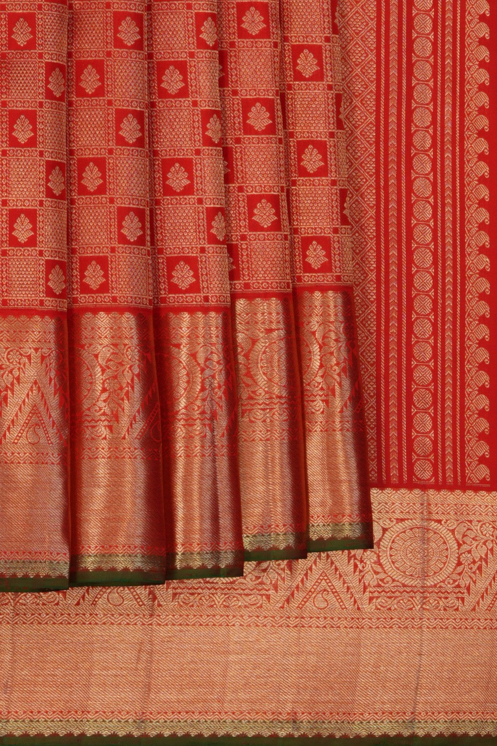 Kanchipattu Brocade Red Saree