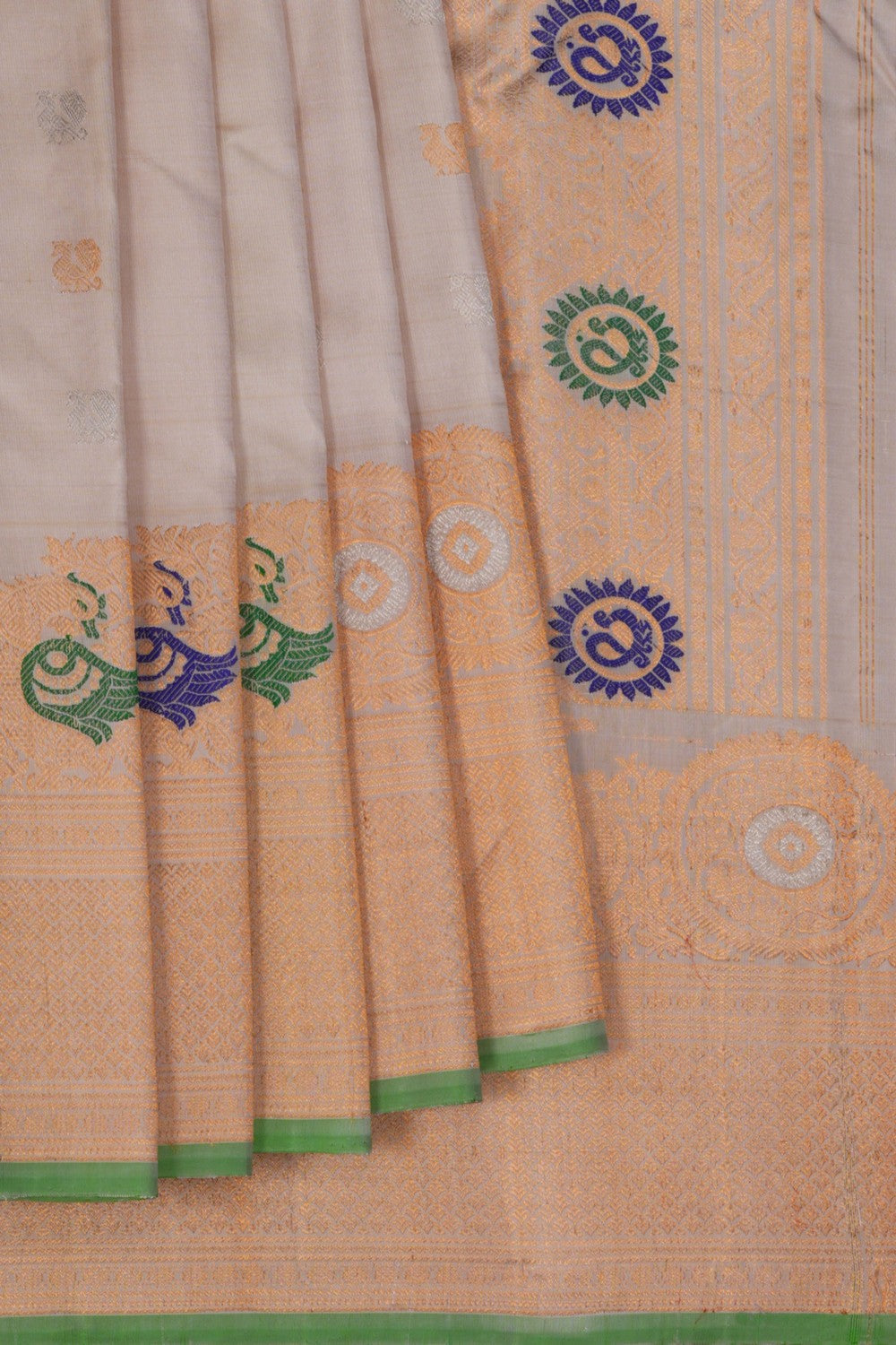Image of Gadwal Silk Off-White Saree