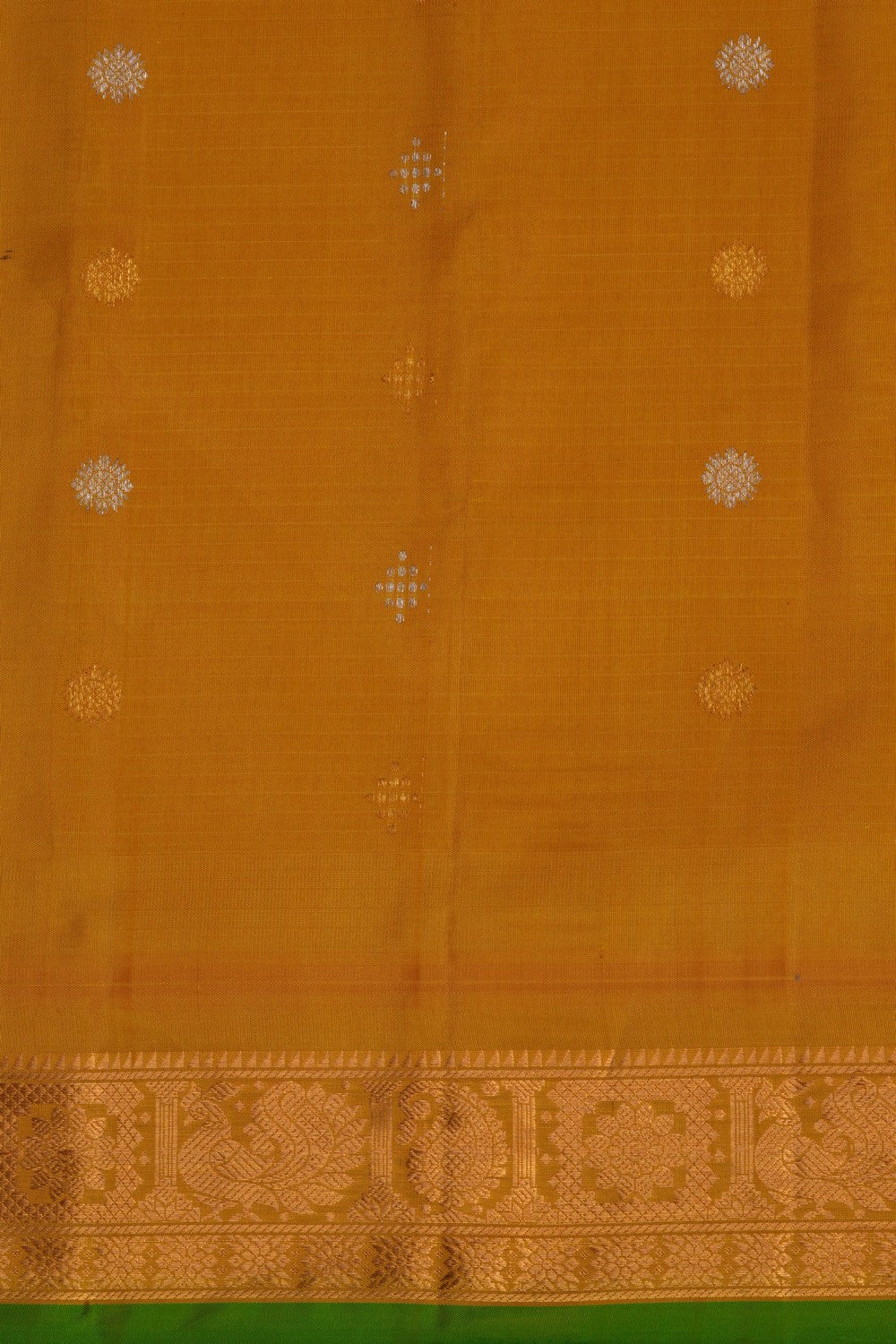 Gadwal Silk Kattam Beige Saree