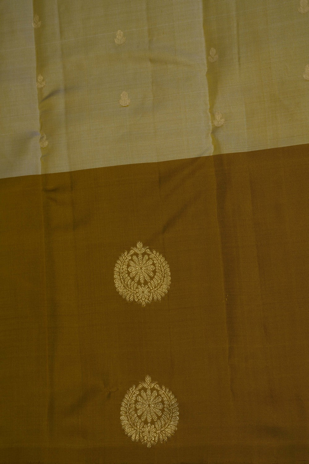 Kanchipattu Beige Saree