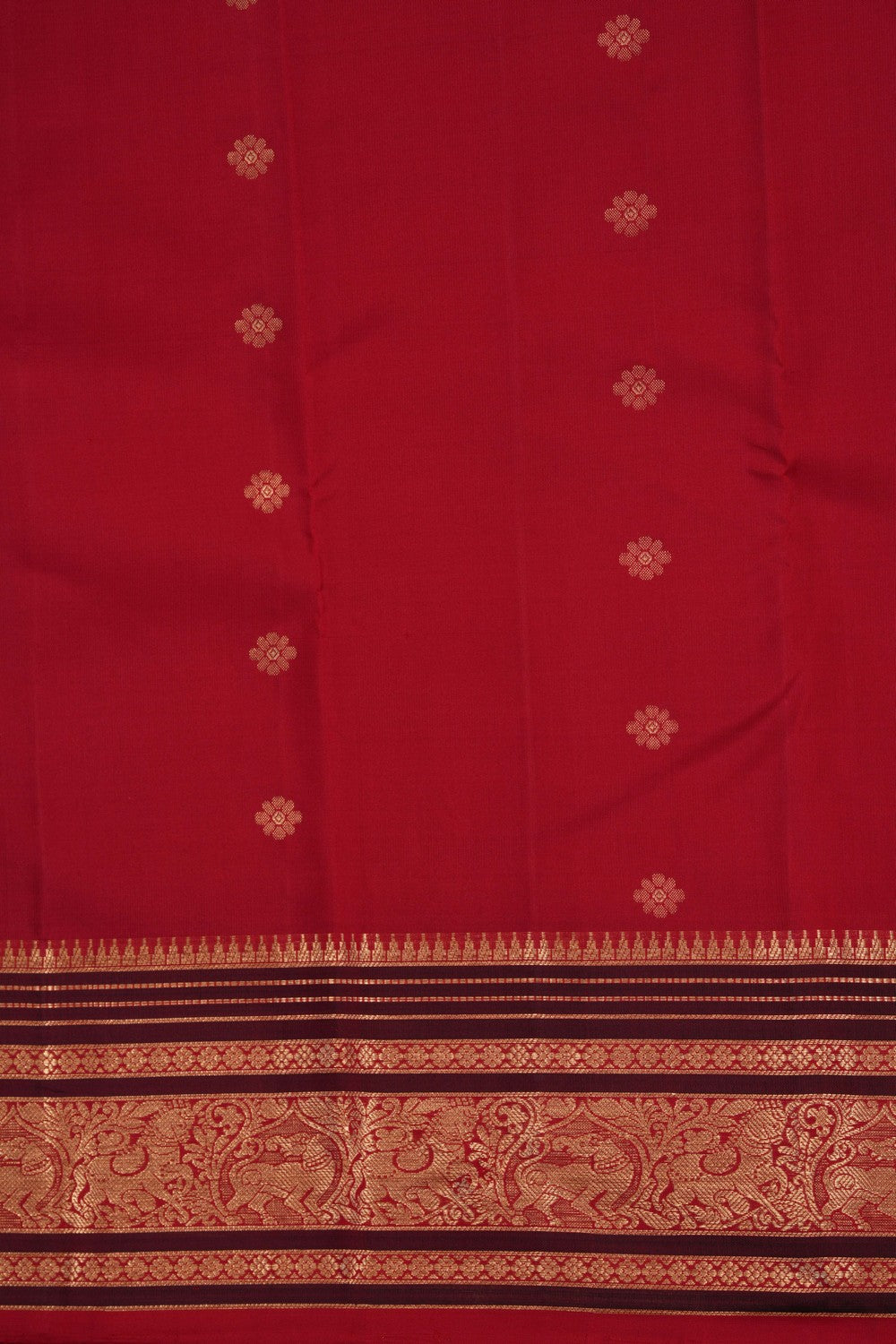 Kanchipattu Red Saree