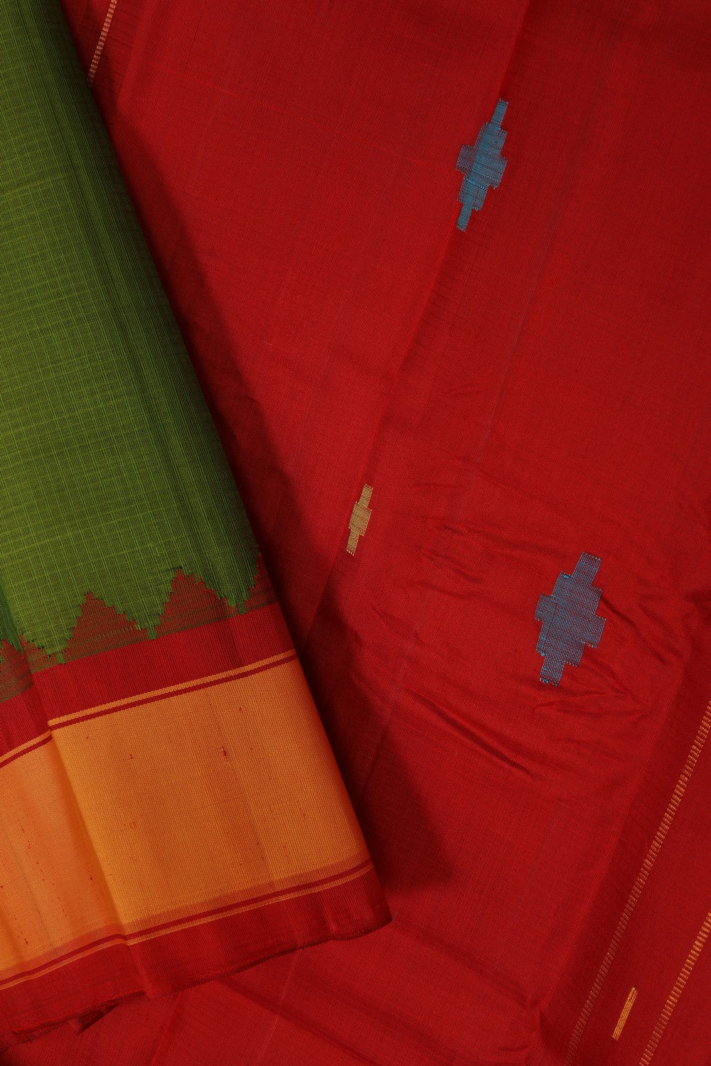 Image of Gadwal Cotton Green Saree