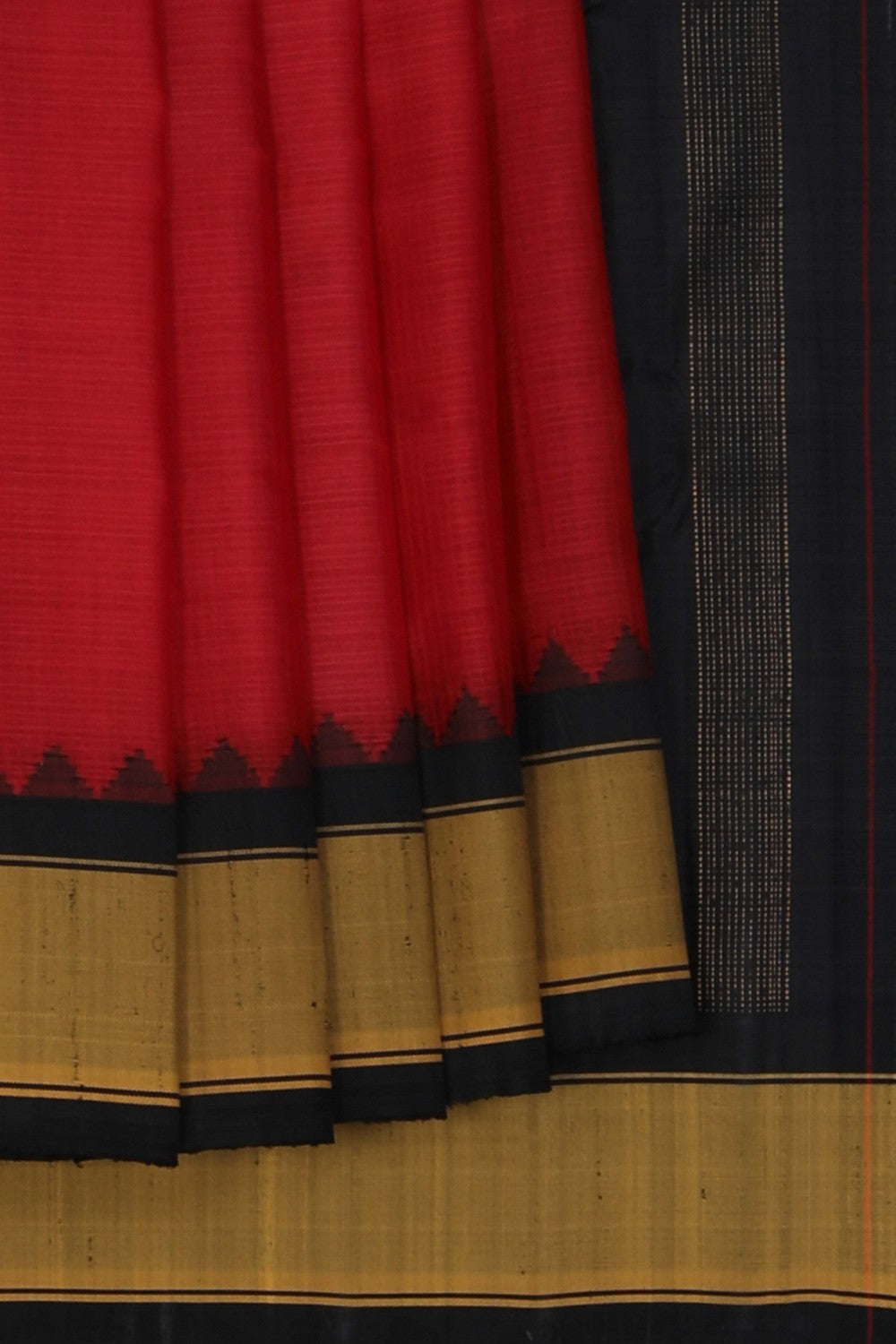 Image of Gadwal Cotton Red Saree