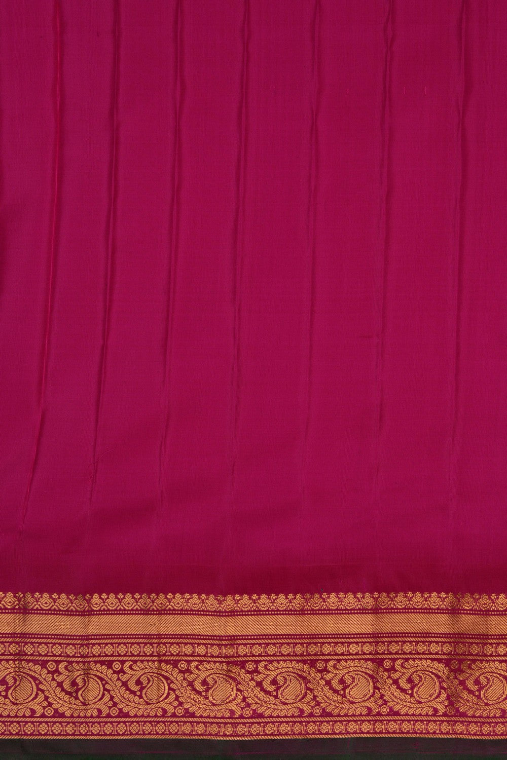 Image of Gadwal Silk Peacock Green Saree