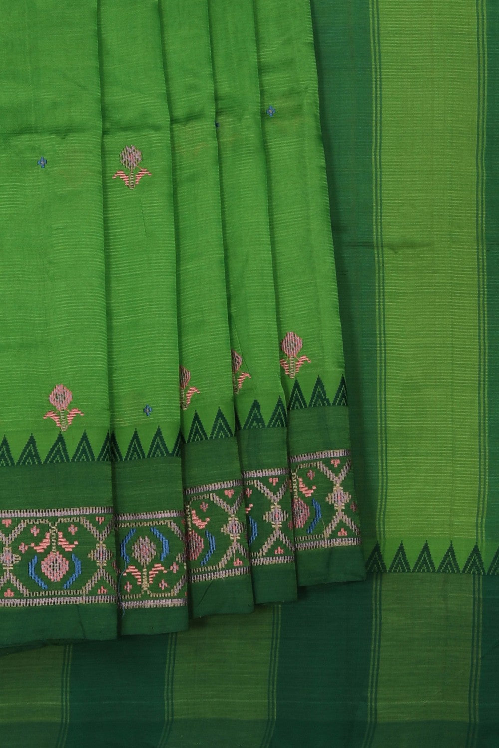 Image of Mangalgiri embroidery saree