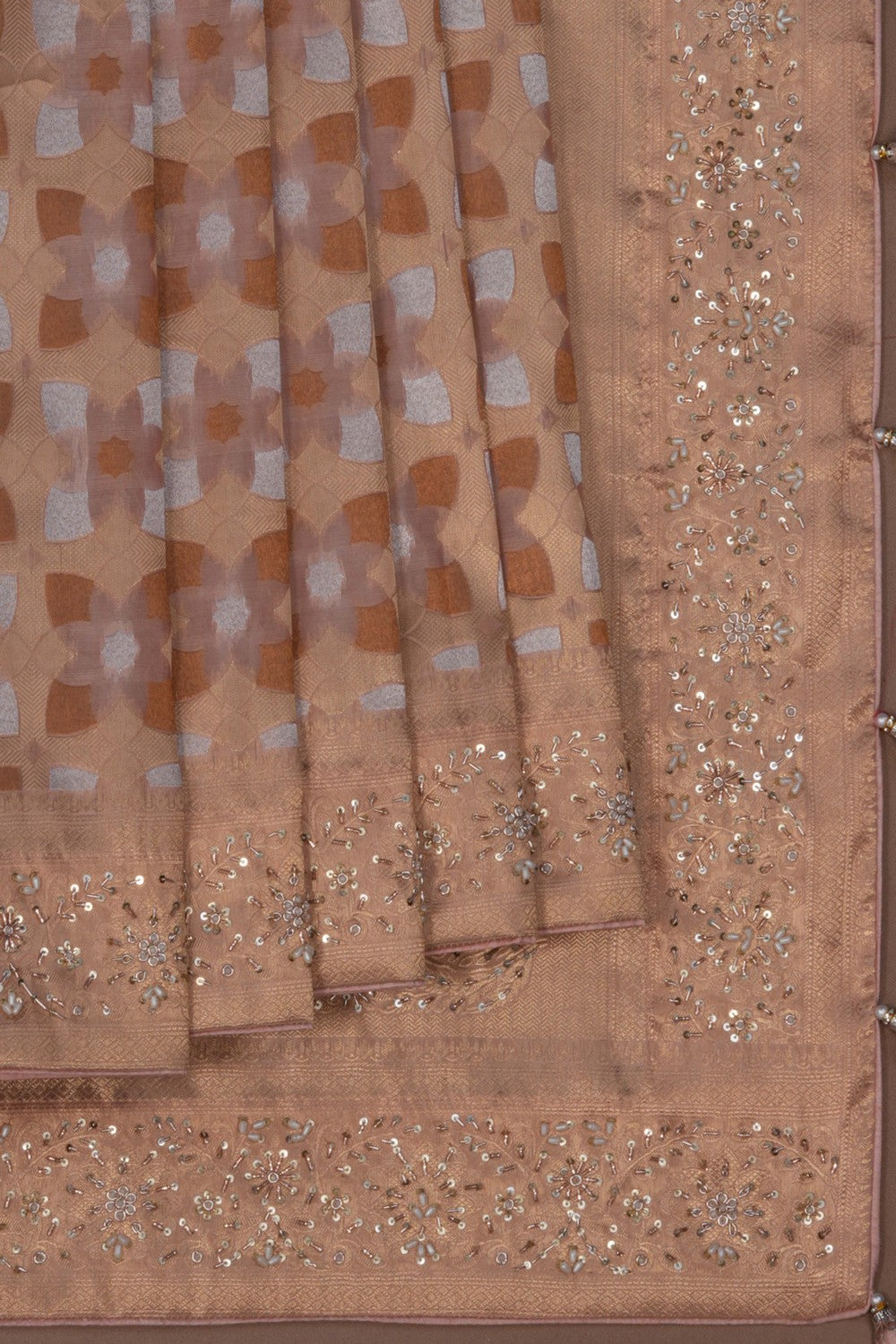 A Luxurious Brocade Embroidery Saree
