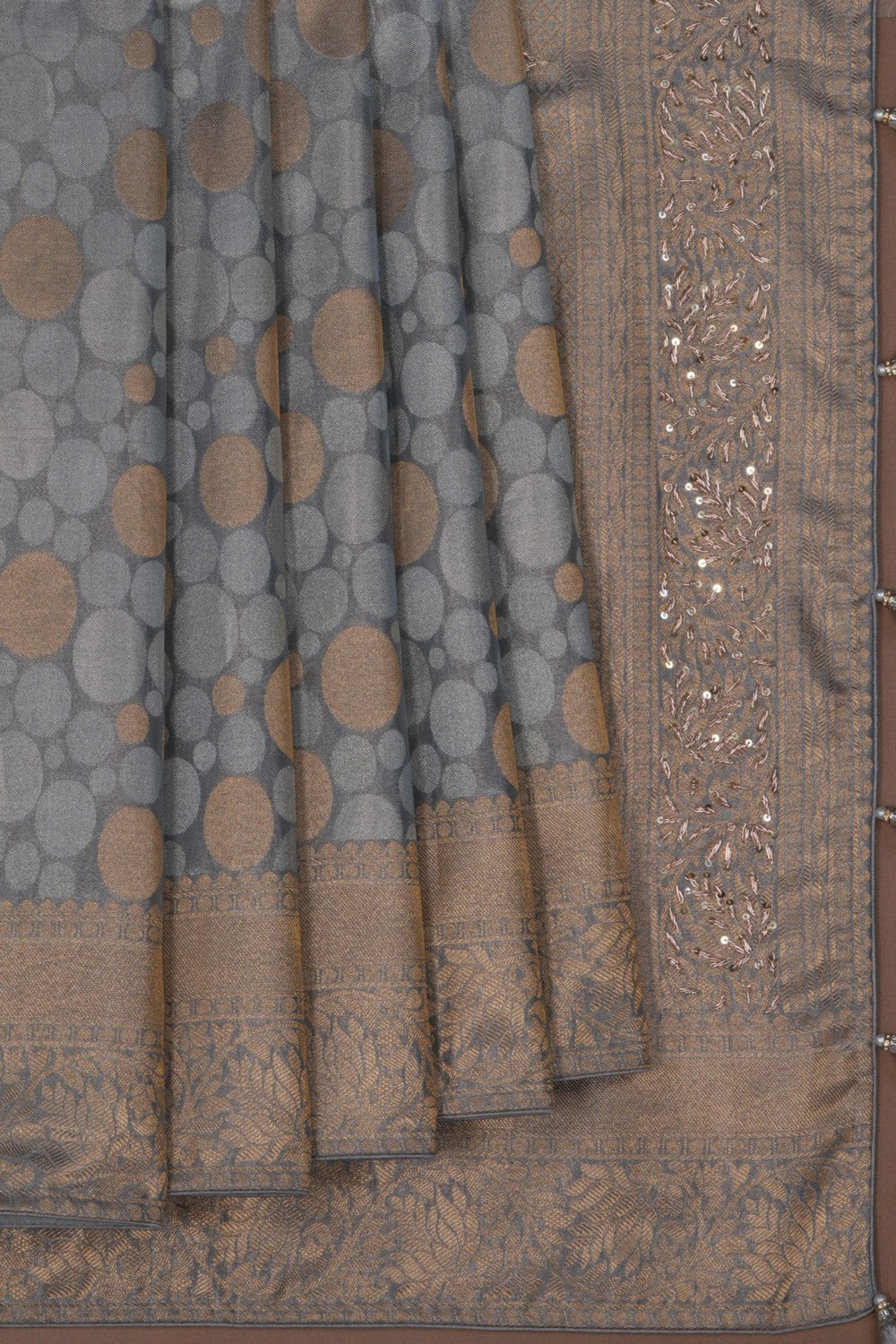 Image of A Luxurious Brocade Embroidery Saree
