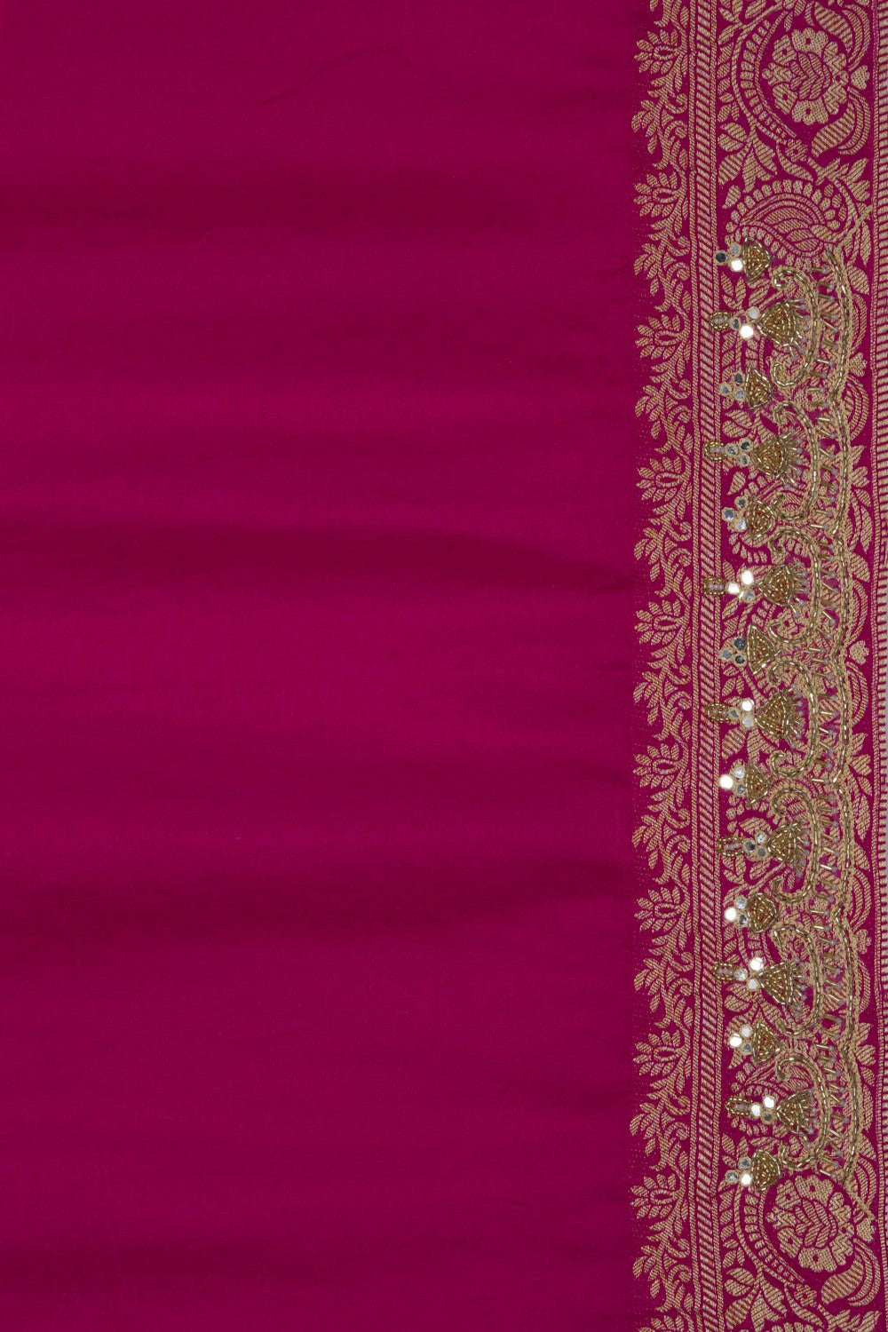 A Graceful Festive Silk Saree