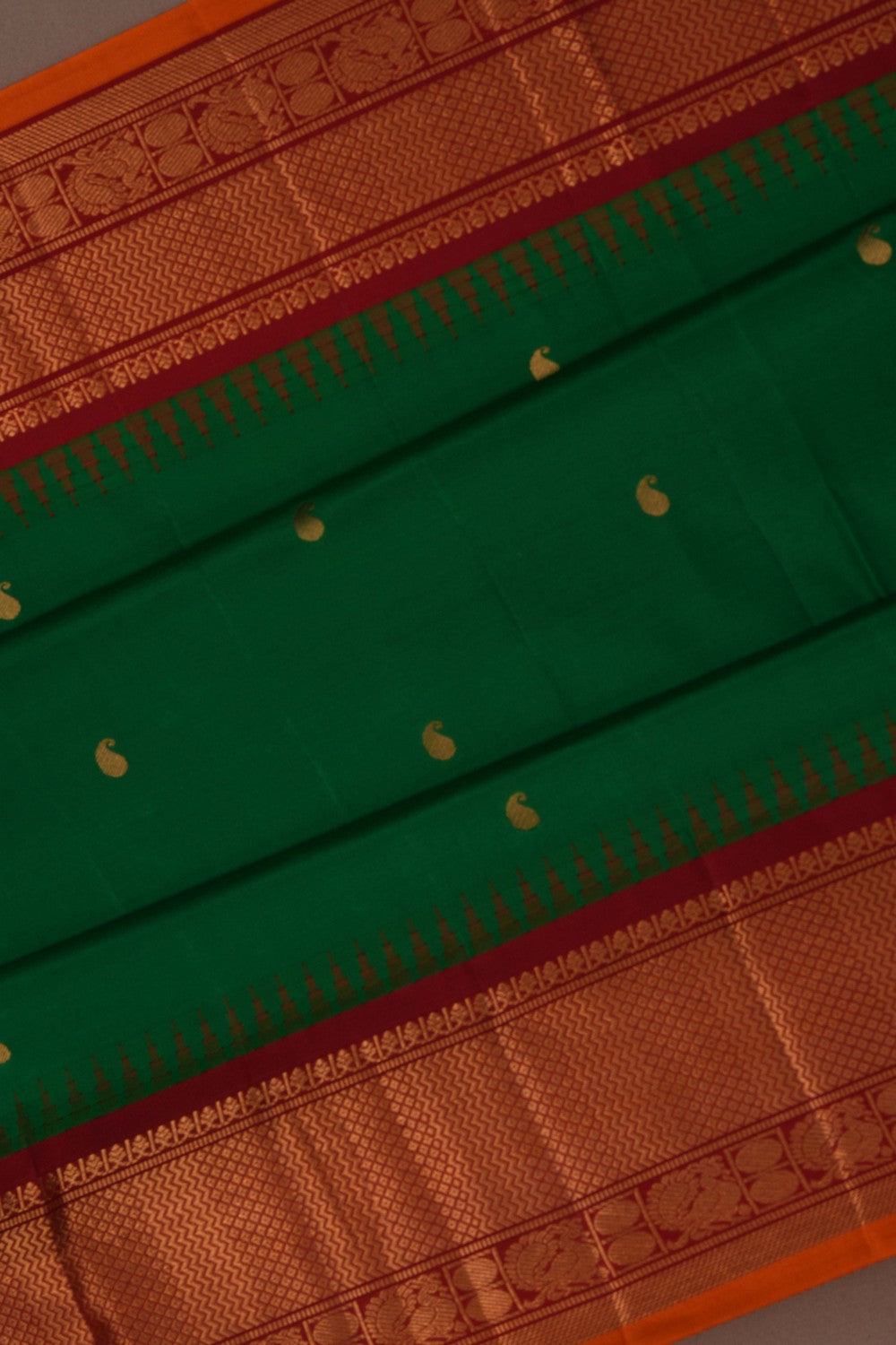Gadwal Silk Green Saree