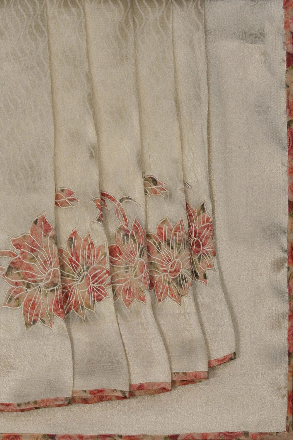 Image of A graceful Tissue Silk White Saree