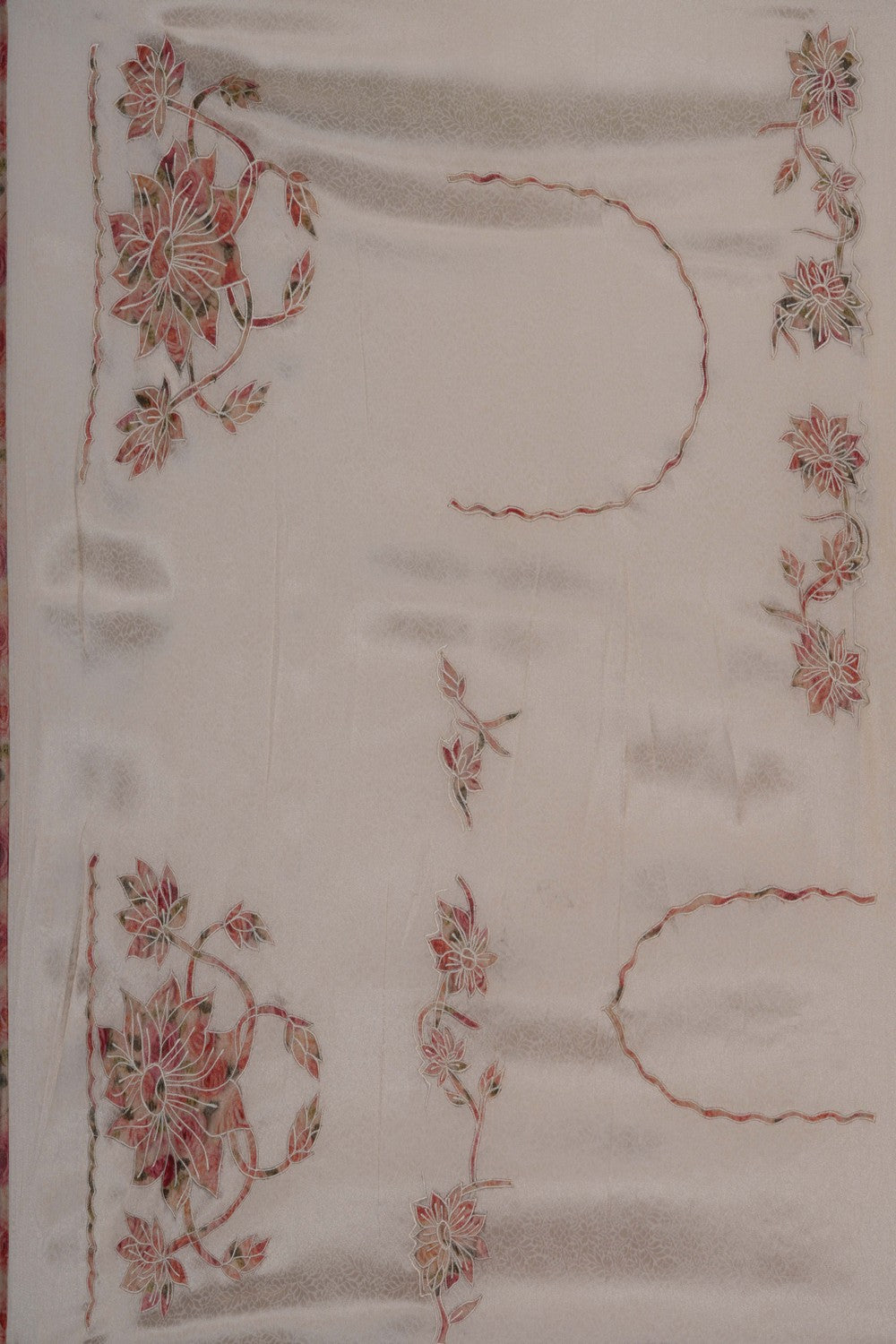 A graceful Tissue Silk White Saree