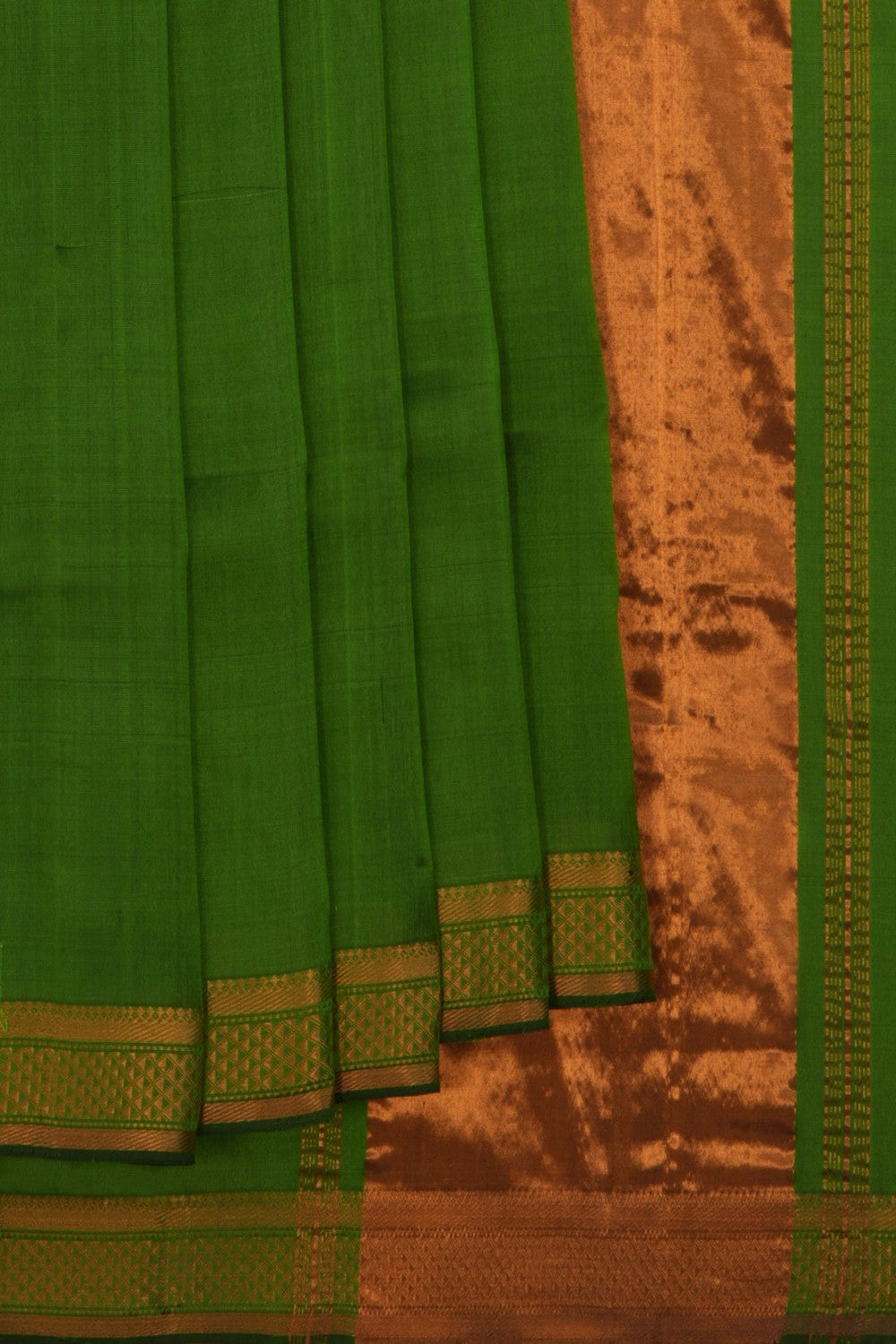 Image of Mangalgiri Silk Green Saree