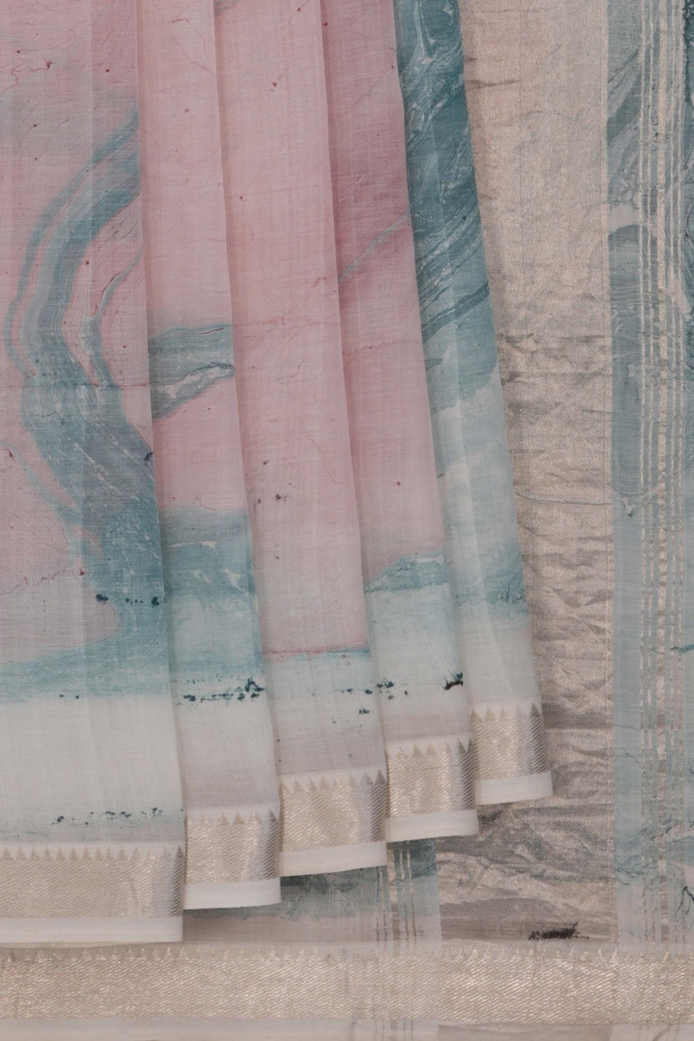 Mangalgiri Silk Saree With Modern Art Print
