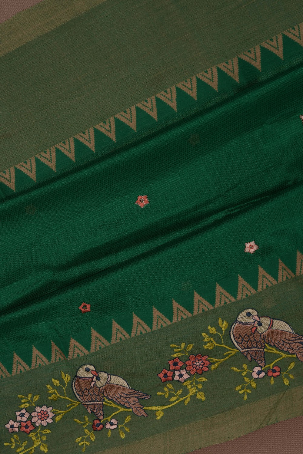 Image of Mangalgiri Silk Green Saree