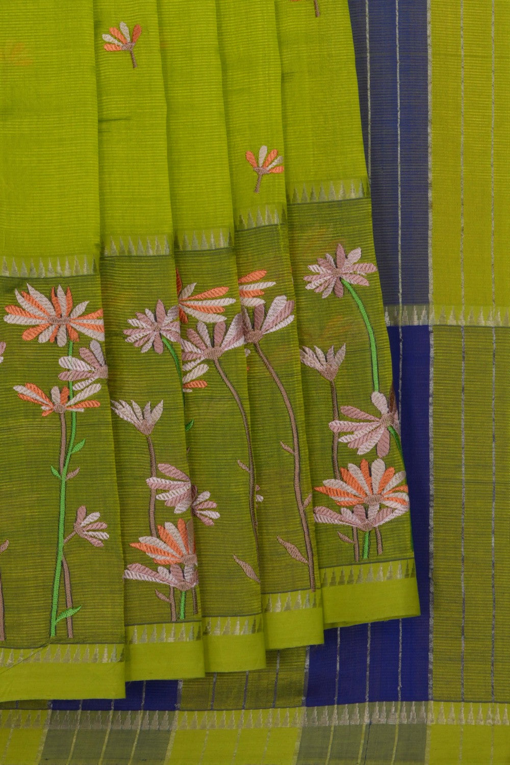 Image of Mangalgiri Silk Green Saree