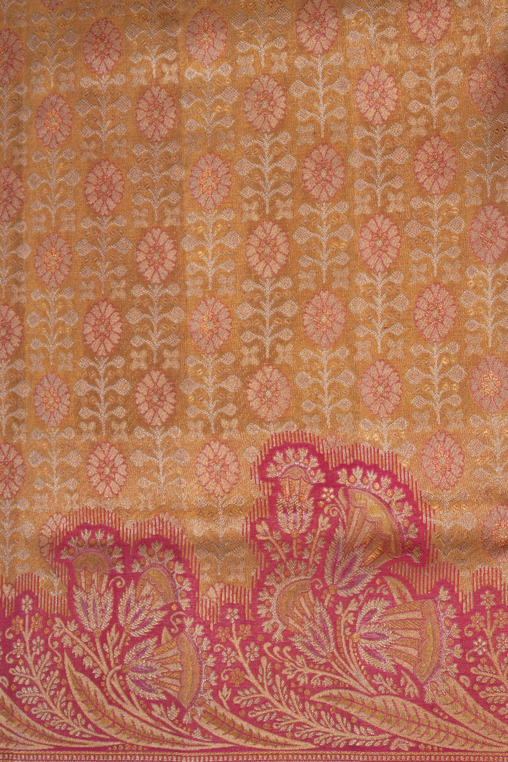 Kanchipattu Tissue Brocade Gold Saree