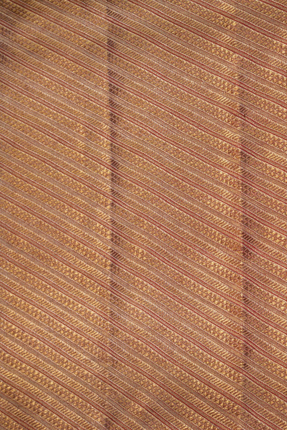 Kanchipattu Tissue Brocade Gold Saree