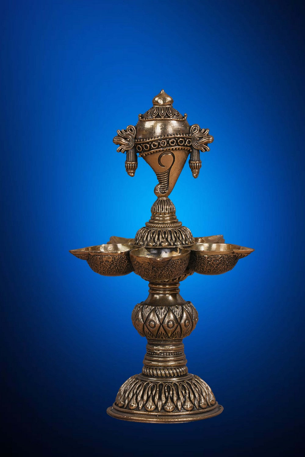 Image of Exquisite Shankh Diya