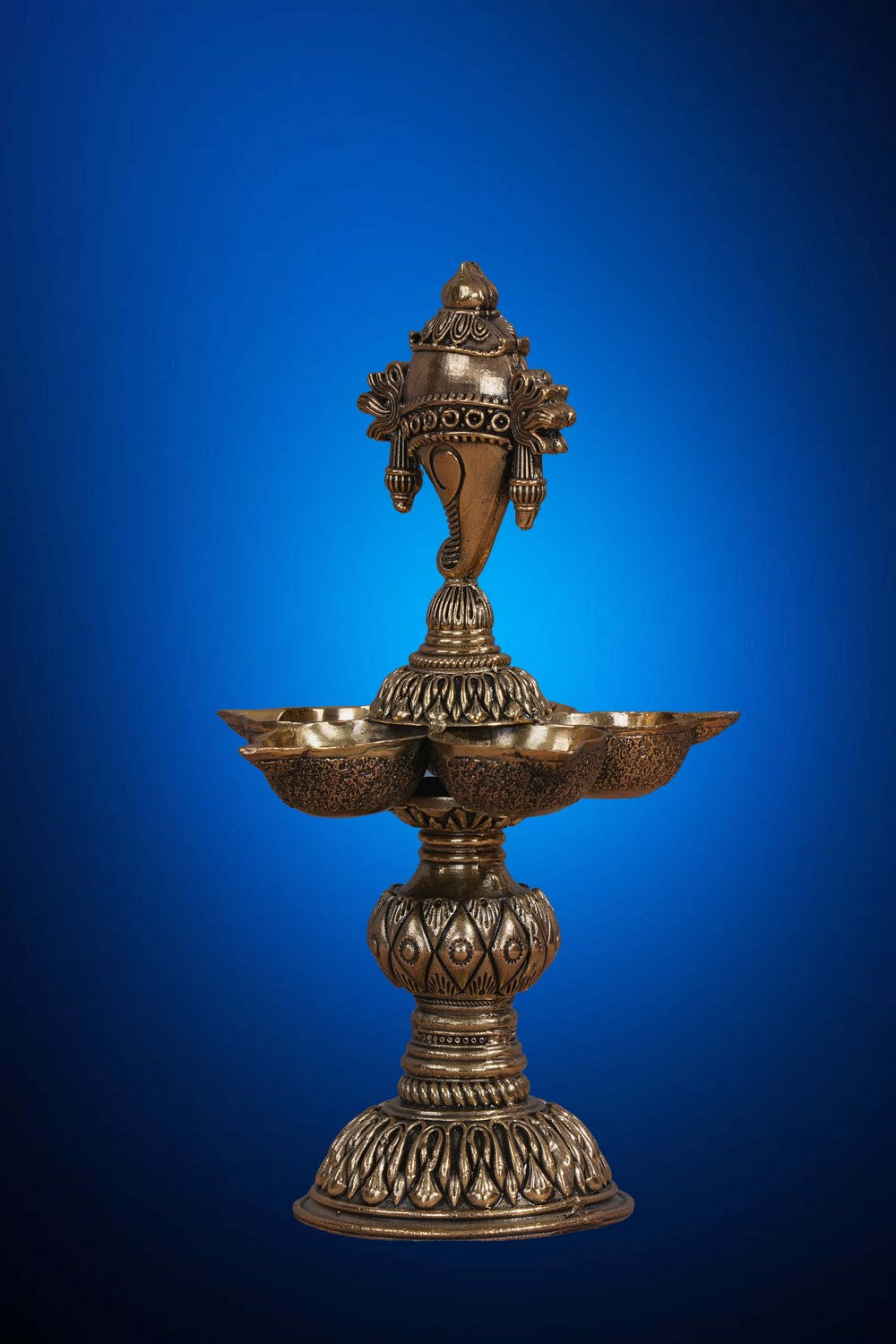 Image of Exquisite Shankh Diya