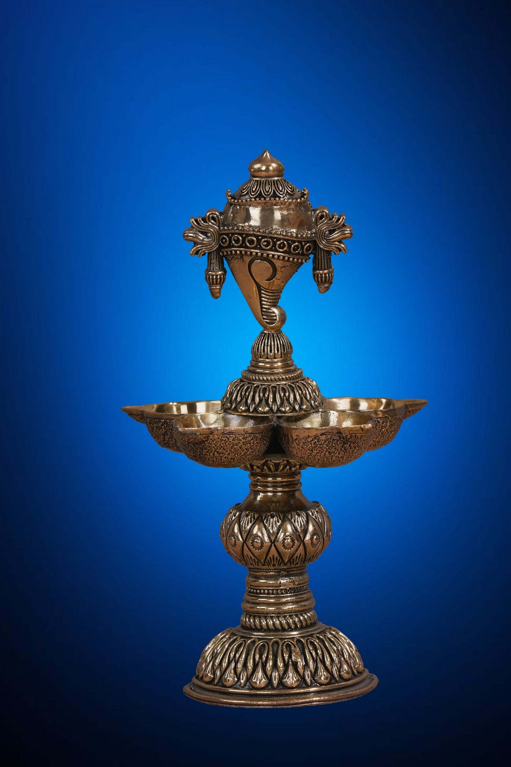 Image of Exquisite Shankh Diya
