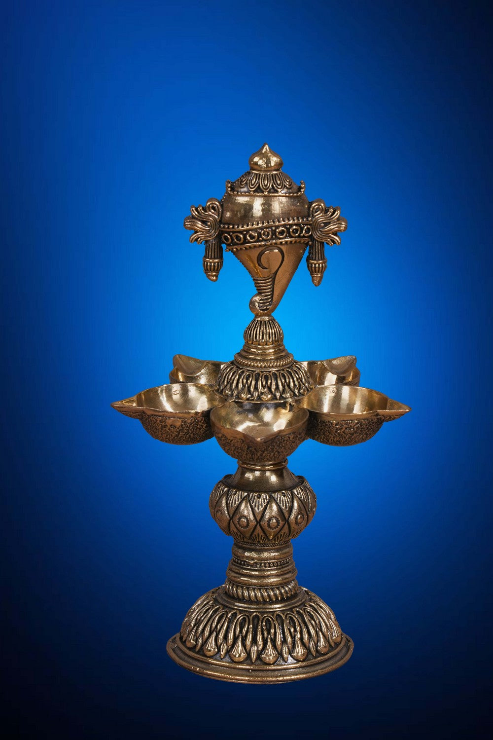 Image of Exquisite Shankh Diya