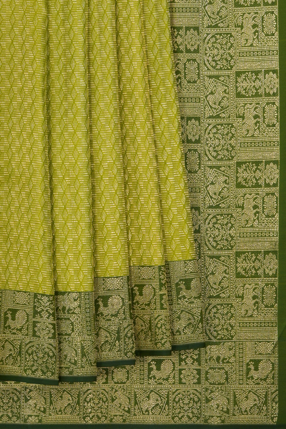 Image of Arani Tissue Silk Vibrant Green Saree