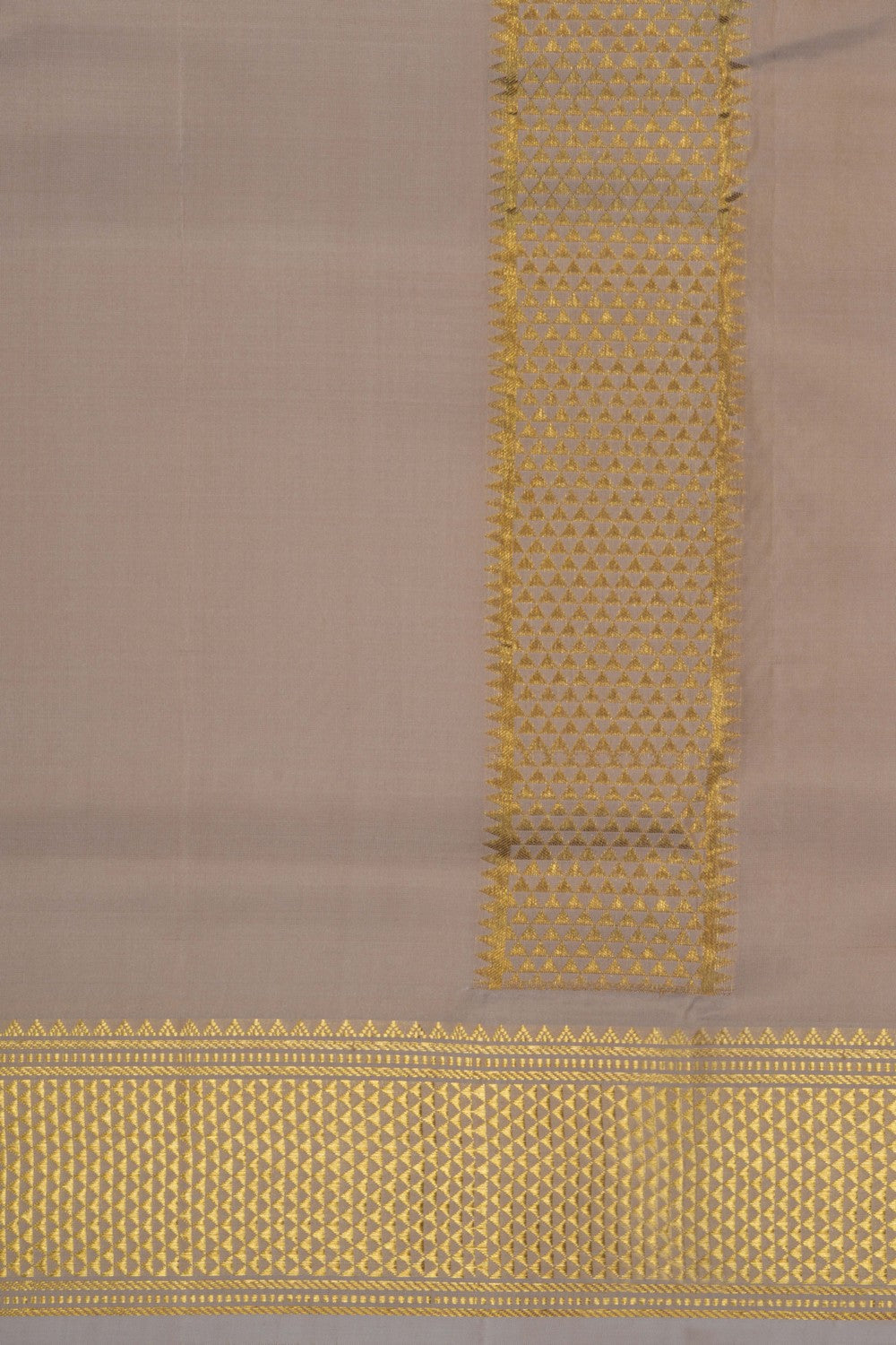 Image of Kanchi Silk Beige Dhoti With Kanduva (8 X 4)
