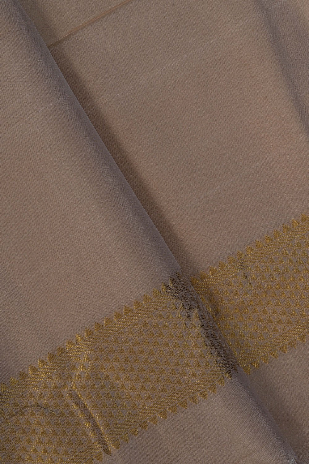 Image of Kanchi Silk Beige Dhoti With Kanduva (8 X 4)