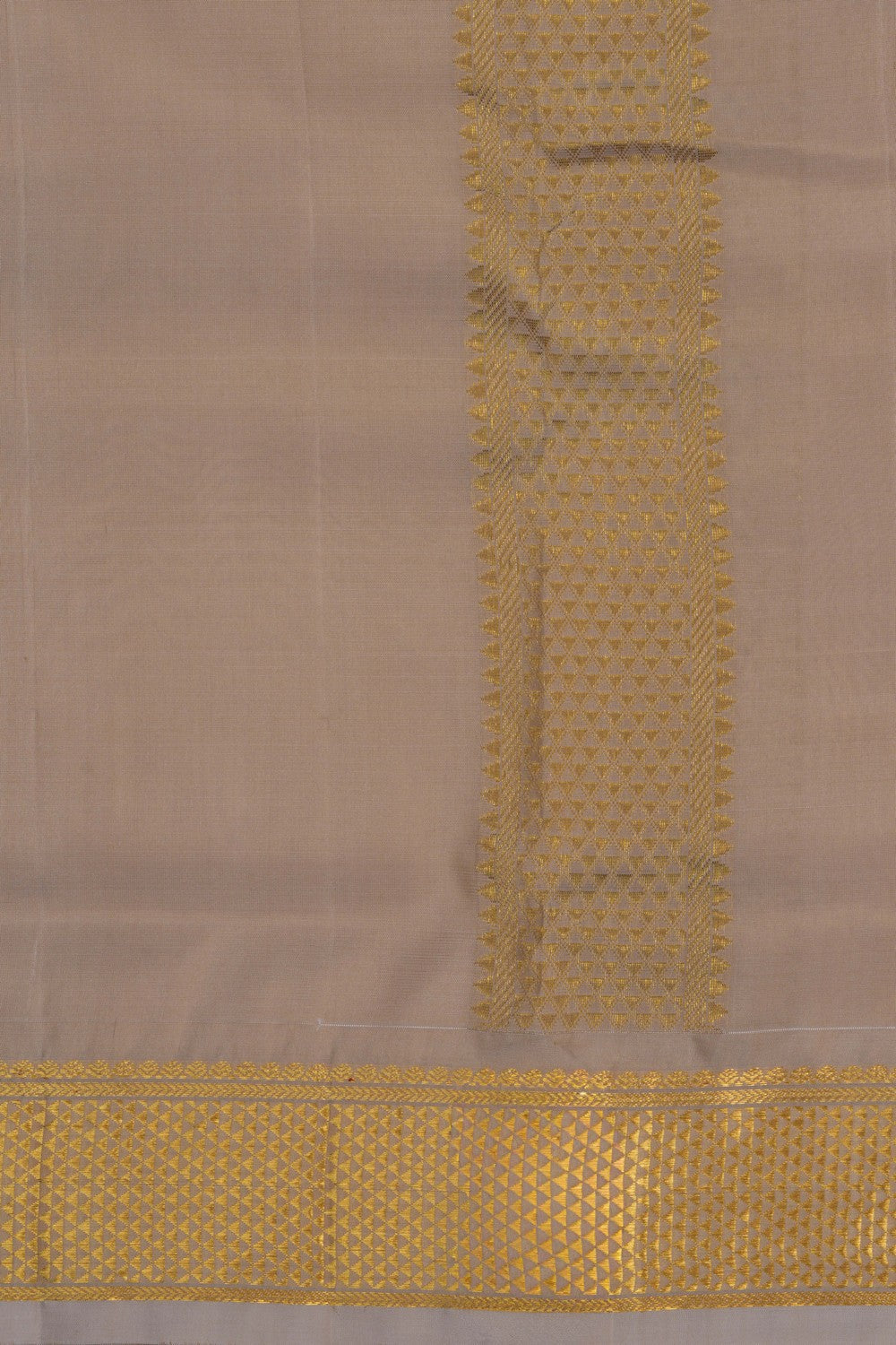 Image of Kanchi Silk Beige Dhoti With Kanduva (8 X 4)