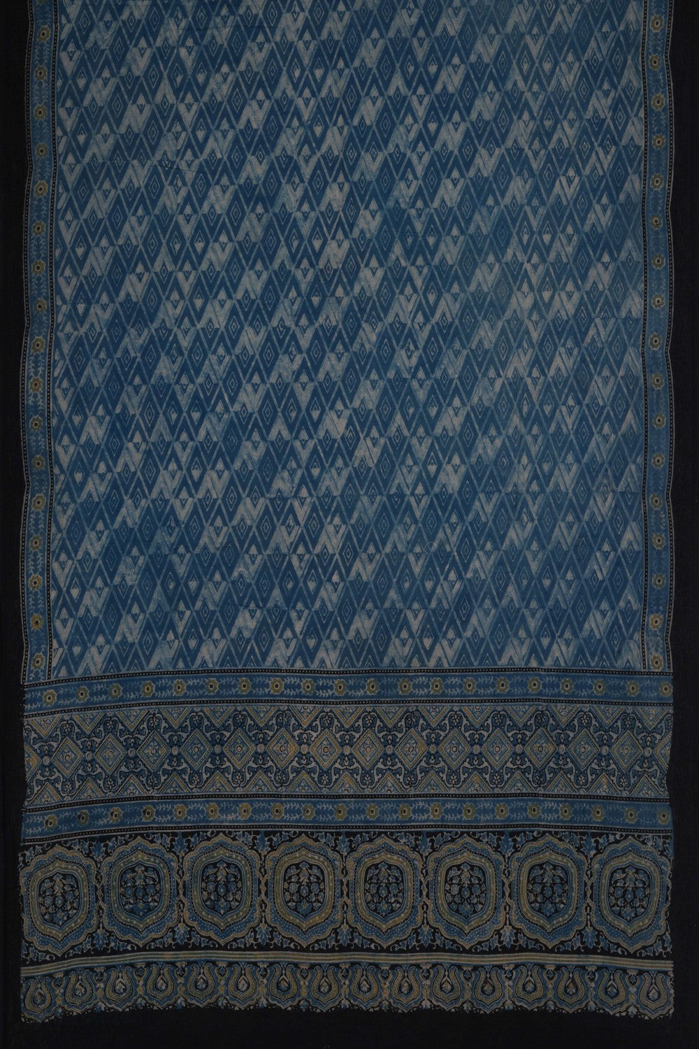 Image of Unstitched Suit Set Fabric (3 Pcs Set)