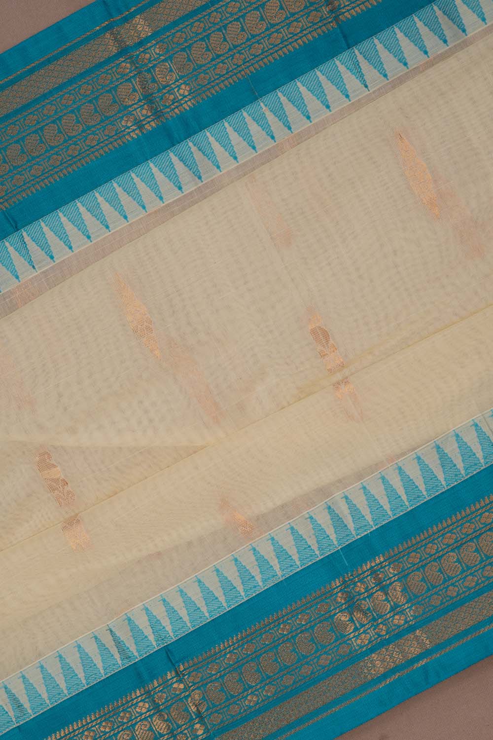 Image of Gadwal Cotton Off-White Saree