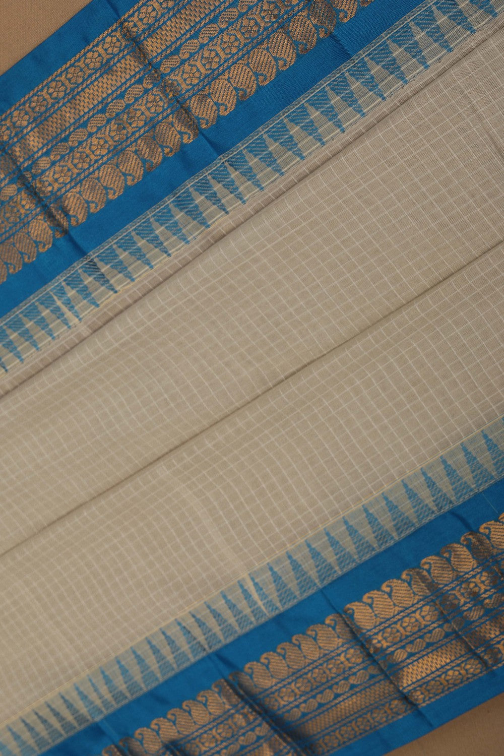 Gadwal Cotton Off-White Saree