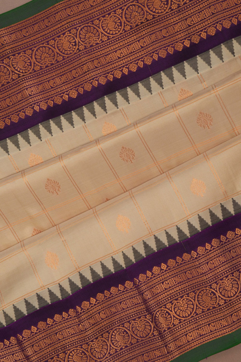 Image of Gadwal Silk Kattam Off White Saree