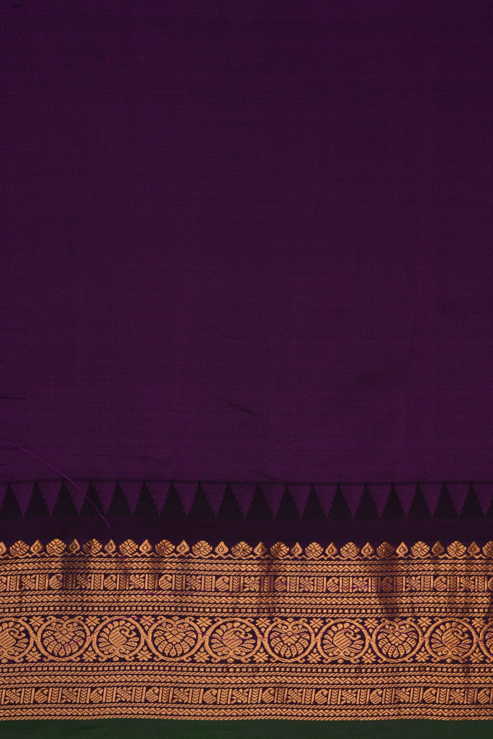 Gadwal Silk Kattam Off White Saree