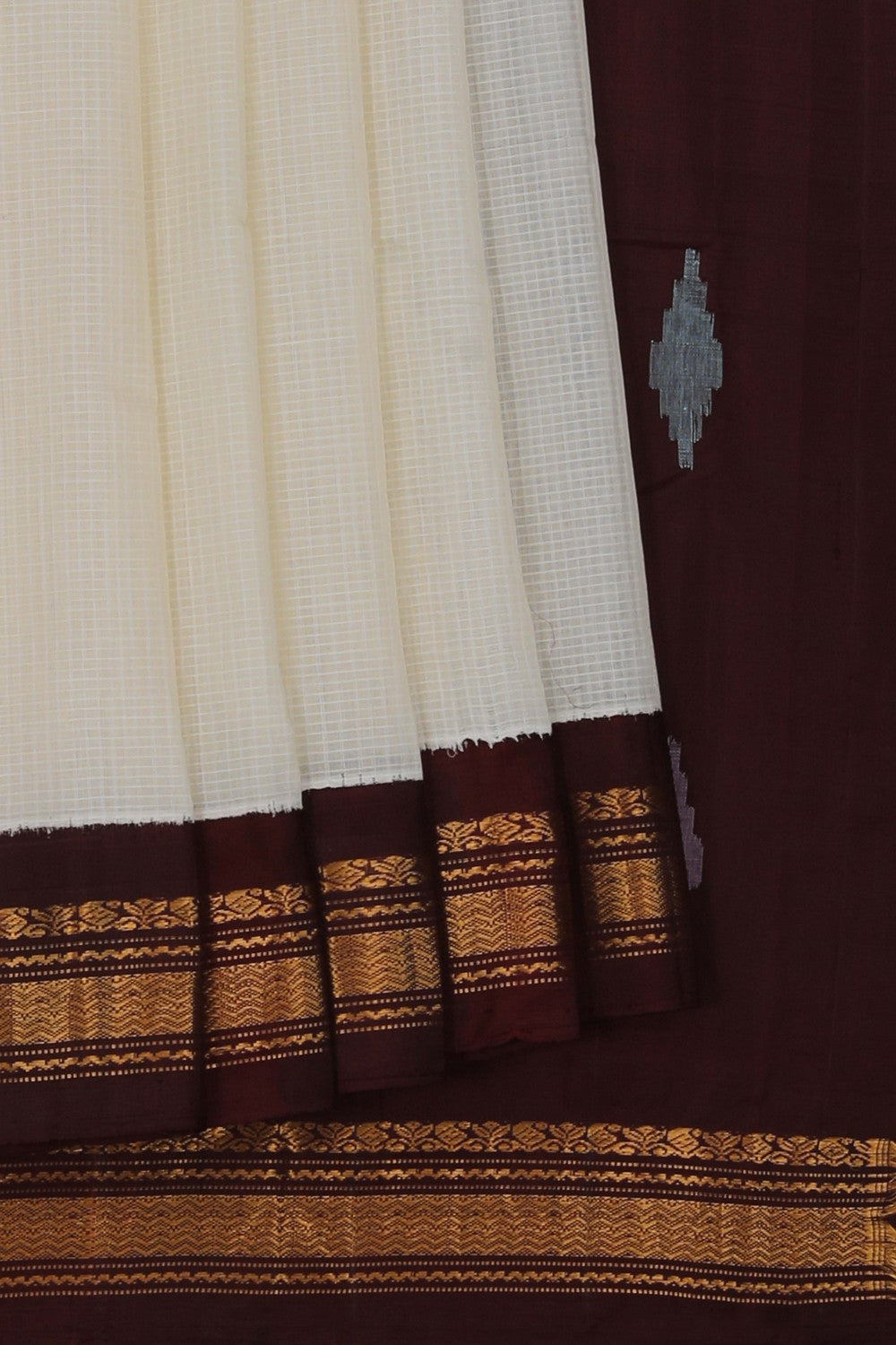 Image of Gadwal Cotton Off-White Saree