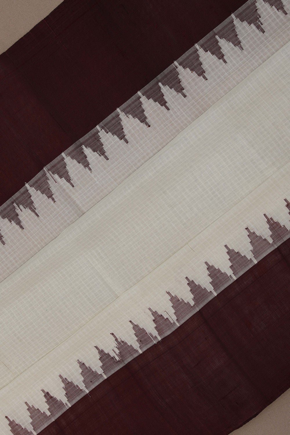 Gadwal Cotton Off-White Saree