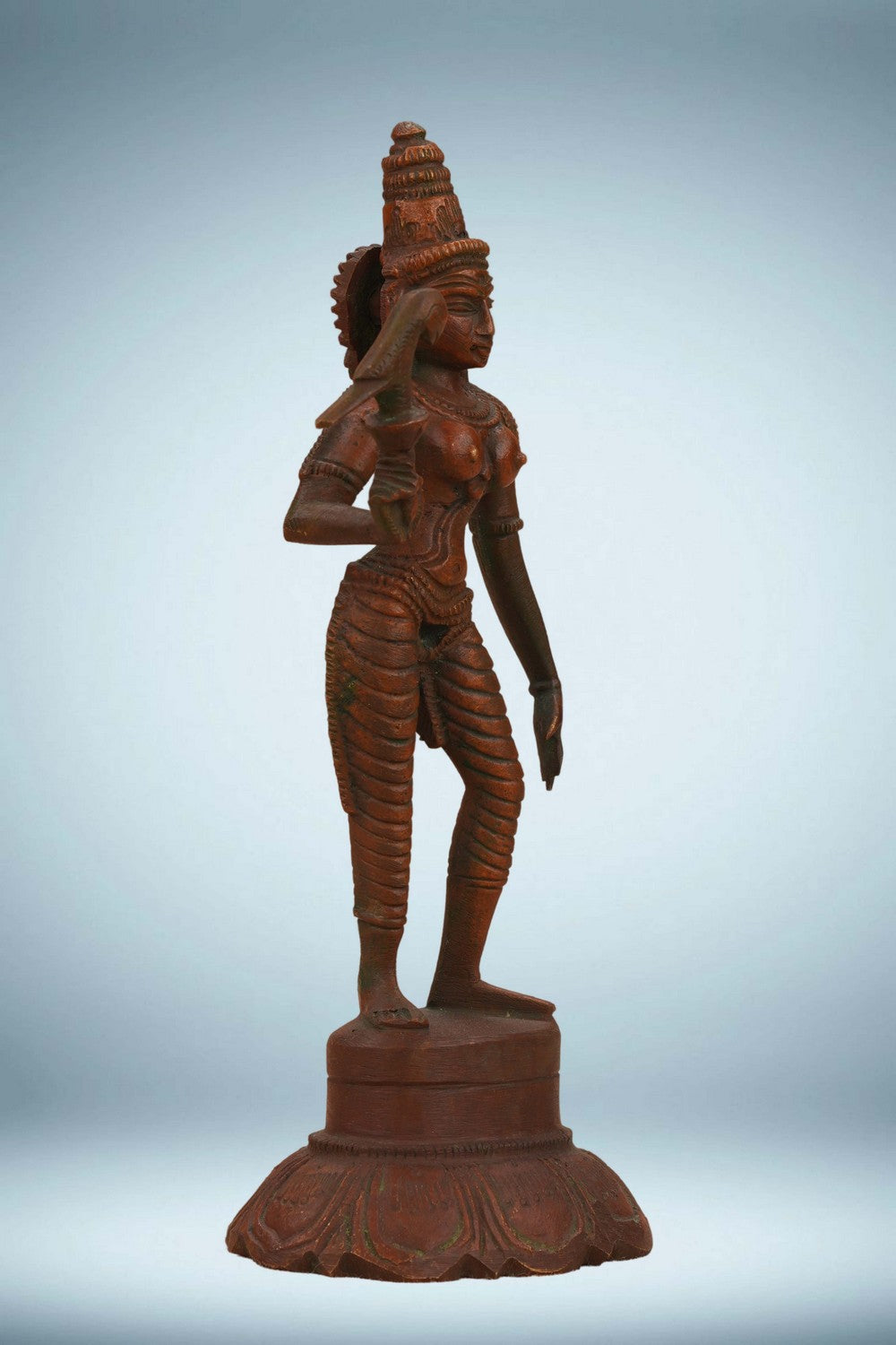 Image of A bronze ( panchaloha) idol of Goddess Meenakshi