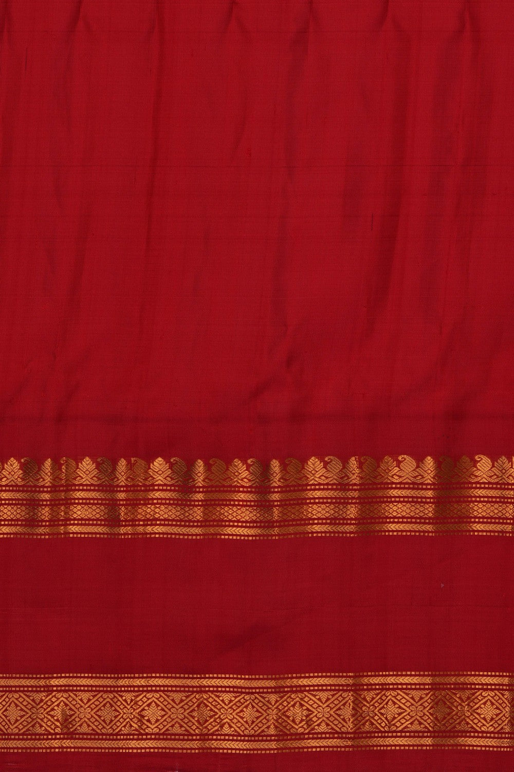 Image of Gadwal Silk Kattam Off-White Saree