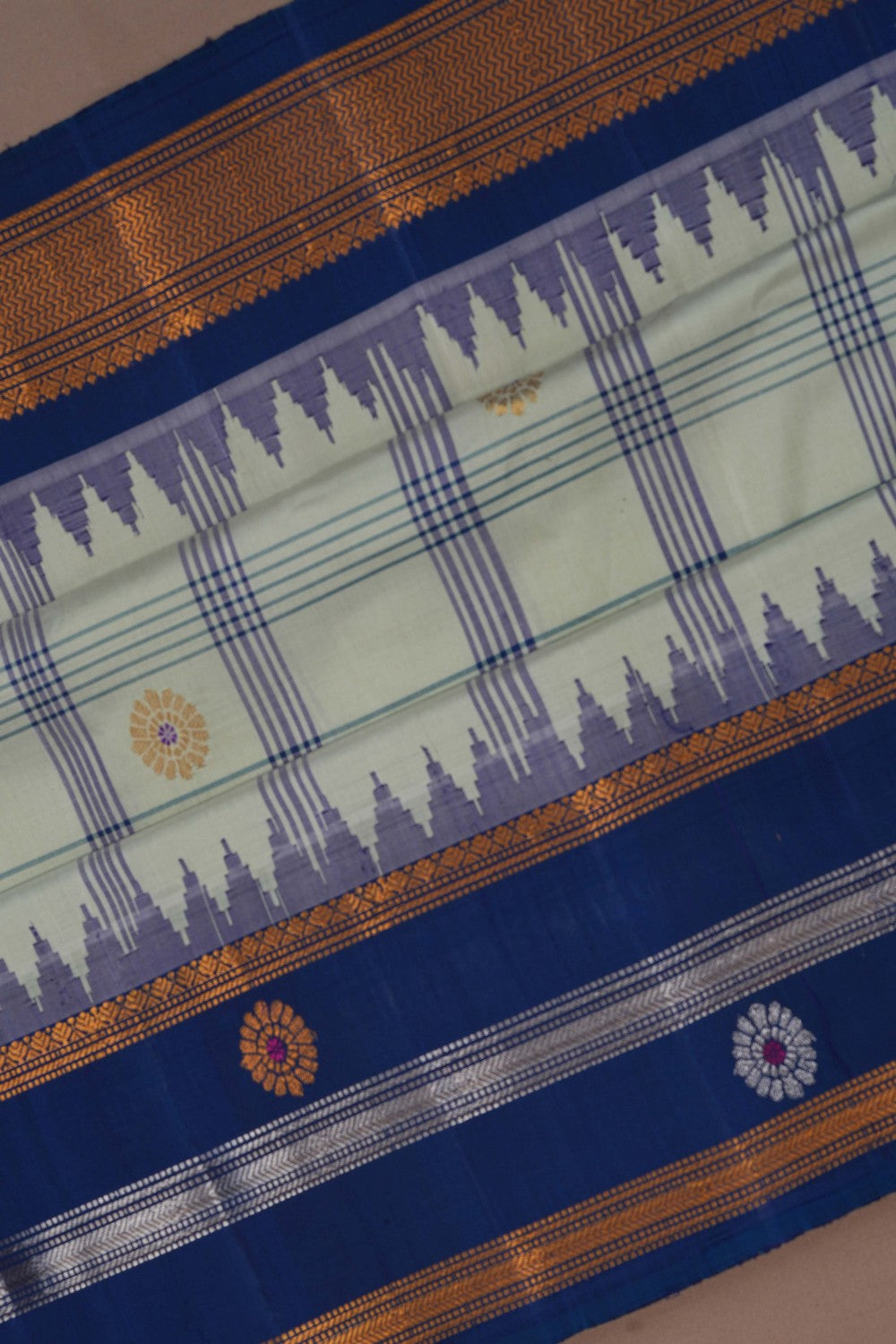 Image of Gadwal Silk Kattam Pista Green Saree