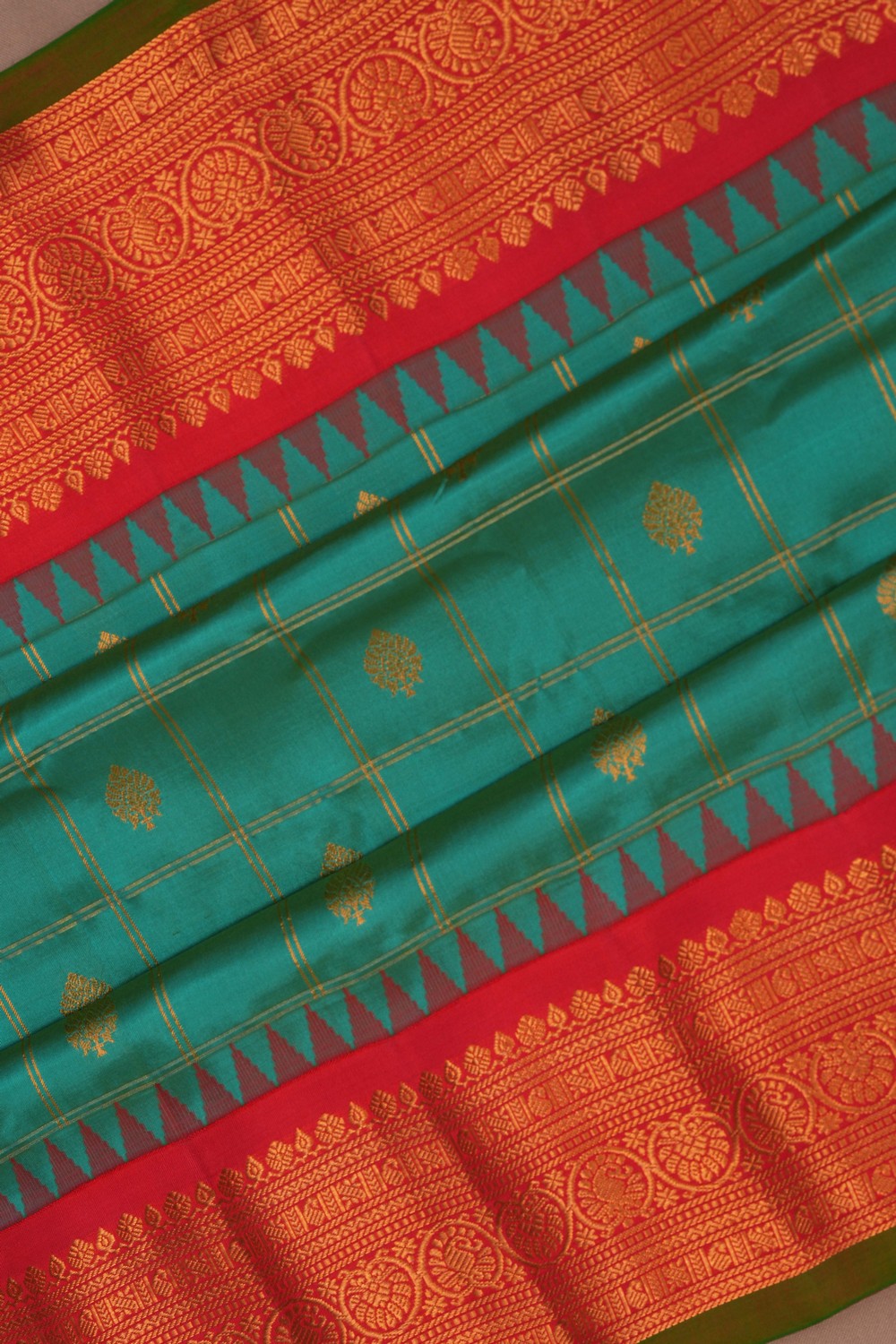 Image of Gadwal Silk Kattam Green Saree